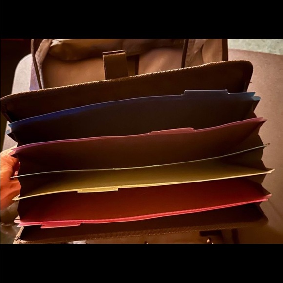 Case it Binder. $20 - Picture 5 of 8